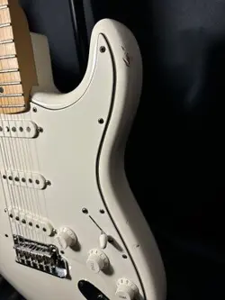 STRATOCASTER 2010 SAFE