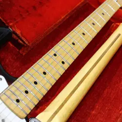 FENDER 1974 STRATOCASTER ALDER BODY 3TONE SUNBURST MAPLE FINGERBOARD SAFE DELIVE