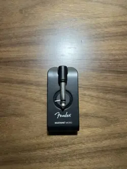 FENDER MUSTANG MICRO RECHARGEABLE HEADPHONE AMPLIFIER (BLACK)