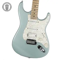 1995 FENDER CUSTOM SHOP CONTEMPORARY STRATOCASTER ICE BLUE METALLIC