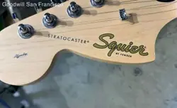 STRATOCASTER SIX