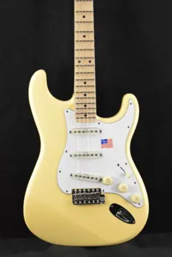 FENDER YNGWIE MALMSTEEN STRATOCASTER VINTAGE WHITE SCALLOPED MAPLE FINGERBOARD