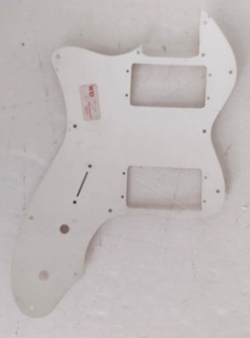 PICKGUARD PEAROID/BLACK/ WHITE