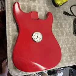 STRATOCASTER BODY CLOCK