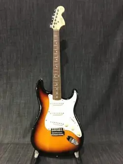 SQUIER BY FENDER STRATOCASTER AFF  ELECTRIC GUITAR EXCELLENT CONDITION