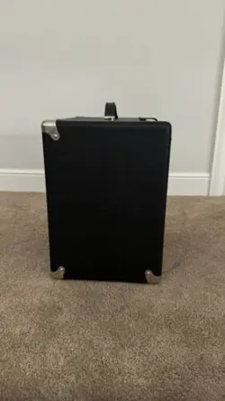 FENDER RUMBLE 25 BASS AMP