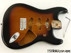 FENDER VINTERA II 50S RI STRATOCASTER STRAT BODY & HARDWARE 1950S 2TS