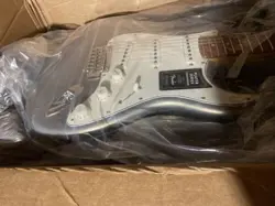 GUITAR SPARKLING SILVER