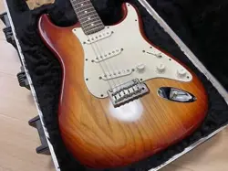 FENDER AMEPRO STRATOCASTER