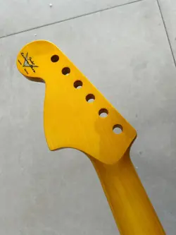 21 FRET YELLOW GLOSS ELECTRIC GUITAR NECK ROSEWOOD FINGERBOARD REPLACE FENDER