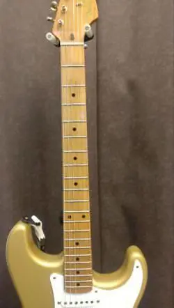 LIMITED FENDER STRATOCASTER