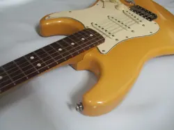 FENDER '62 STRATCASTER