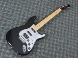 EDITION HSS STRATOCASTER