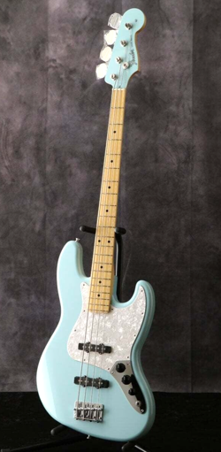 FENDER MADE IN JAPAN HYBRID II FSR COLLECTION ELECTRIC JAZZ BASS DAPHNE BLUE