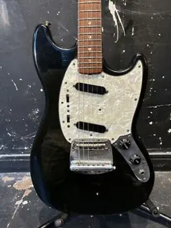 FENDER MUSTANG 1978   PIANO BLACK