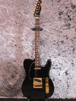 FENDER COLLECTORS EDITION BLACK   GOLD TELECASTER  82