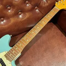 FENDER 1967 MUSTANG BLUE   STORE