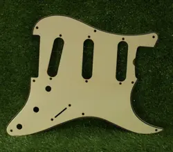 AGED 57 59 PICKGUARD FOR FENDER STRAT WIDE BEVEL - VINTAGE CREAM