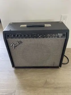 FENDER DELUXE 112 PLUS