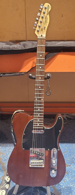 STRING GUITAR W/GIGBAG