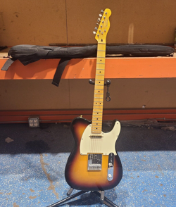 FENDER TELECASTER 6 STRING GUITAR W/GIGBAG