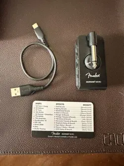 FENDER MUSTANG MICRO  GUITAR HEADPHONE AMP