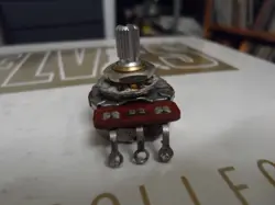 VINTAGE 1968 FENDER STRATOCASTER POT 250K POTENTIOMETER