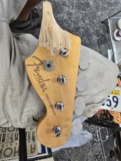 FENDER USA PRECISION P BASS TUNERS