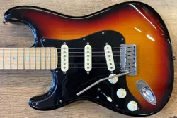 2008 FENDER AMERICAN DELUXE STRATOCASTER SUNBURST LEFT-HANDED ELECTRIC GUITAR