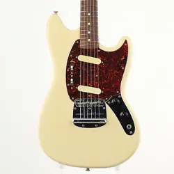 FENDER JAPAN MG66-66 VINTAGE WHITE USED 2002-2004 BASSWOOD BODY W/SOFT CASE