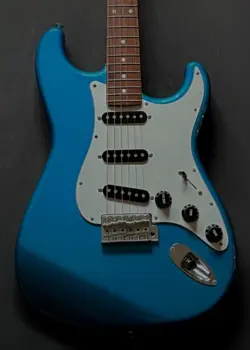 FENDER JAPAN ST62-22 LPB 2013 STRATOCASTER ELECTRIC GUITAR