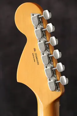 FENDER JAPAN TRADITIONAL LATE 60S STRATOCASTER   LAKE PLACID BLUE