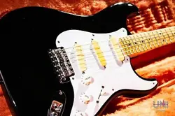 2000 FENDER ERIC CLAPTON SIGNATURE STRATOCASTER BLACKIE W/ CASE & HANGTAGS