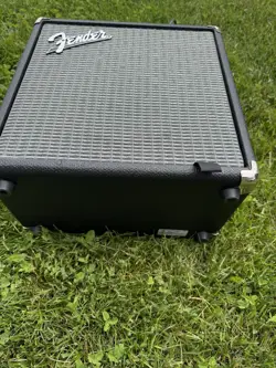 FENDER RUMBLE 15 1X8 15W BASS COMBO AMP