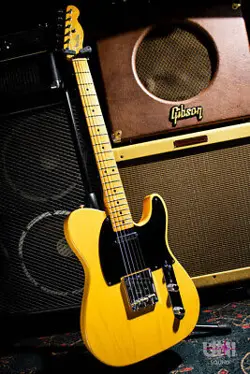 FENDER AMERICAN VINTAGE '52 TELECASTER / 2003 SAFE DELIVERY FROM JAPAN