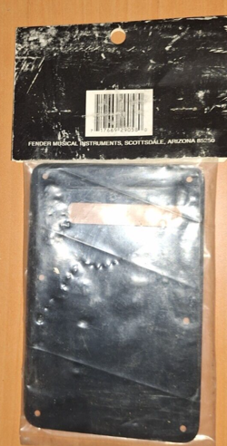 BACKPLATE TREMOLO COVER