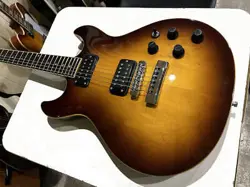 MODEL! FENDER ESPRIT