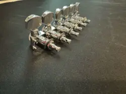 TUNING MACHINE PEGS