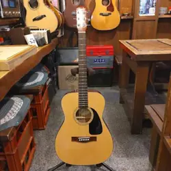 FENDER CF-60 ACOUSTIC GUITAR
