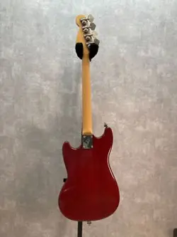 MUSICMASTER BASS 1977
