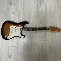 FENDER AMERICAN VINTAGE THIN LACQUER  62 NO.LG356