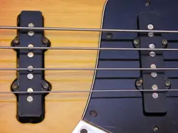 FENDER JAZZ BASS '78