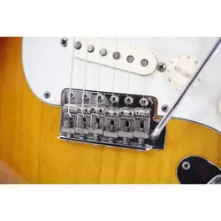 FENDER 60S STRATOCASTER ELECTRIC GUITAR