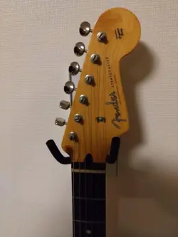 FENDER MIJ HYBRID II STRATOCASTER