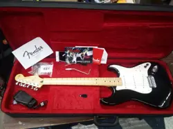 STRATOCASTER V-GUITAR