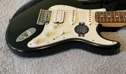 GUITAR HSS BLACK