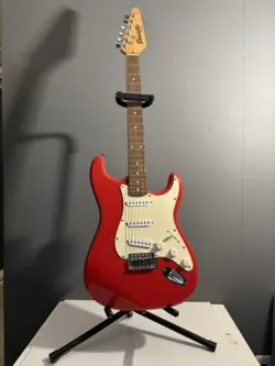 CHERRY RED STARCASTER