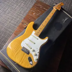 FENDER 1975 STRATOCASTER MAPLE NATURAL #GGWQ7