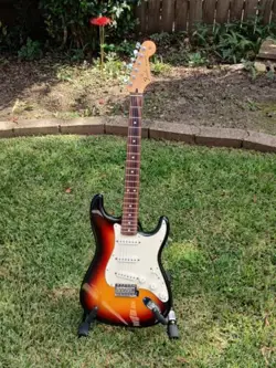 FENDER MEXICO STRATOCASTER  2009 ELECTRIC GUITAR