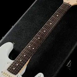 SHOP ARTIST COLLECTION